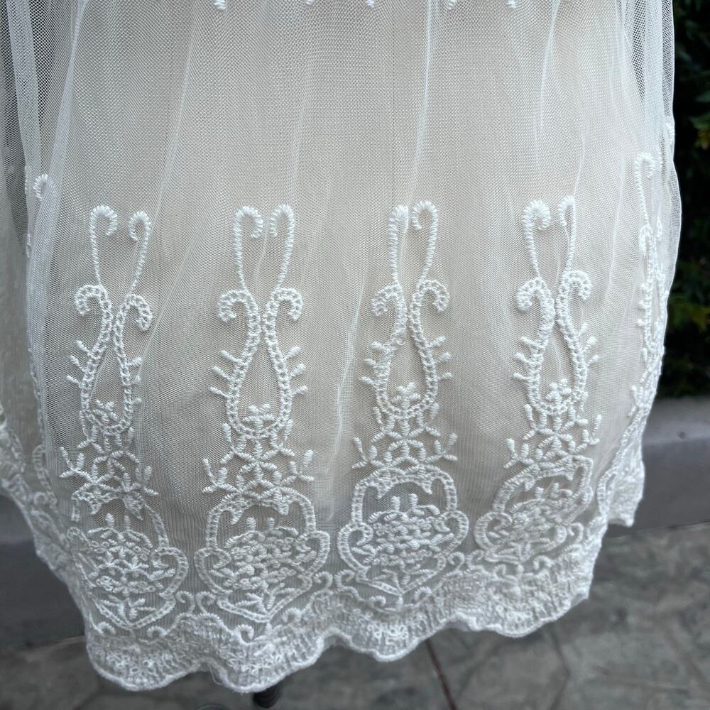E2 Clothing Womens Large White Sheer Lace Tank Top Sleeveless Boho Overlay NWT - Picture 2 of 8